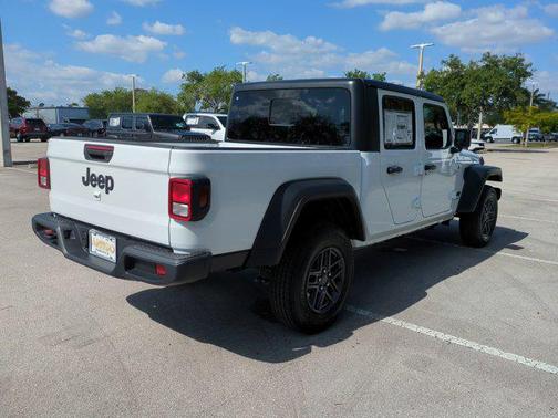 2025 Jeep Gladiator Sport S