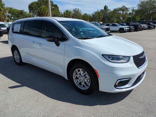 2026 Chrysler Pacifica L