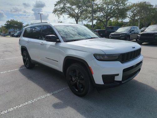 2023 Jeep Grand Cherokee L Altitude