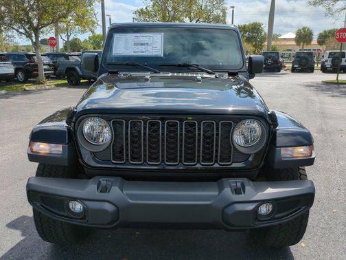 2025 Jeep Gladiator Nighthawk