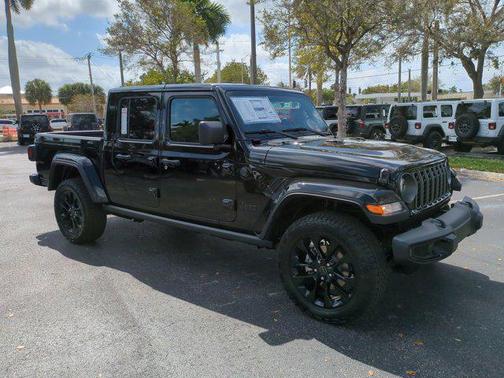 2025 Jeep Gladiator Nighthawk