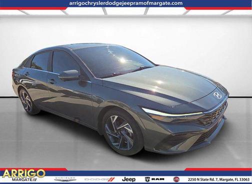 2024 Hyundai ELANTRA Limited