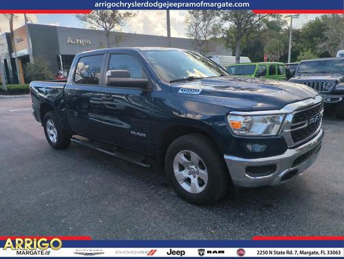 Patriot Blue Pearlcoat 2023 RAM 1500 Big Horn/Lone Star