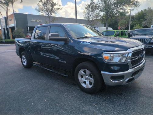 Patriot Blue Pearlcoat 2023 RAM 1500 Big Horn/Lone Star