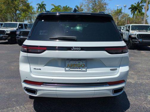2025 Jeep Grand Cherokee Summit