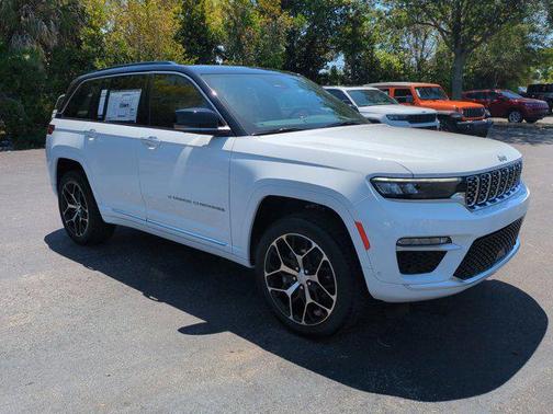 2025 Jeep Grand Cherokee Summit