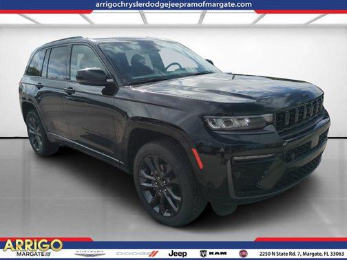 Diamond Black Crystal Pearlcoat 2026 Jeep Grand Cherokee Limited