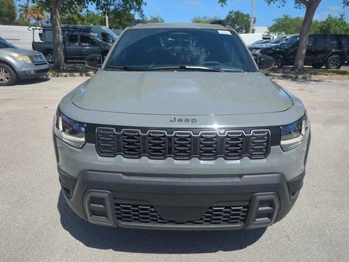 Sting-Gray Clearcoat 2026 Jeep Cherokee Laredo 4x4