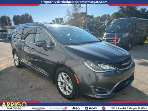 2020 Chrysler Pacifica Touring-L Plus