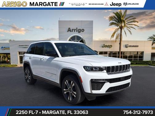 Bright White Clearcoat 2027 Jeep Grand Cherokee Limited