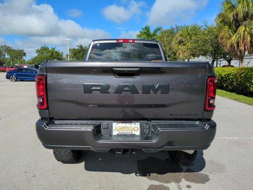 2025 RAM 2500 Big Horn Crew Cab 4x4 6'4' Box