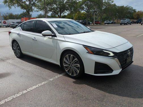 2023 Nissan Altima 2.5 SL