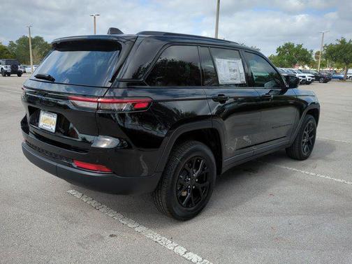2025 Jeep Grand Cherokee Altitude