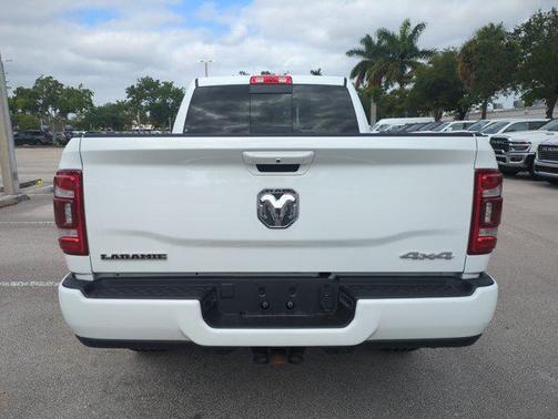Bright White Clearcoat 2024 RAM 2500 Laramie Crew Cab 4x4 6'4' Box