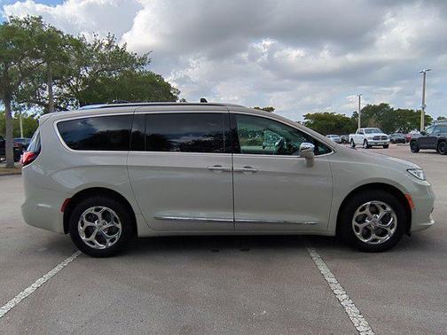2021 Chrysler Pacifica Limited