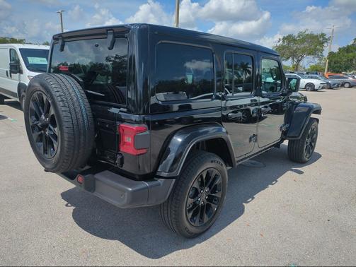 Black Clearcoat 2025 Jeep Wrangler 4xe Sahara