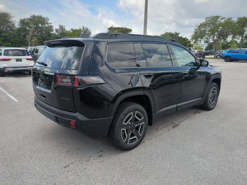Diamond Black Crystal Pearlcoat 2026 Jeep Cherokee Limited