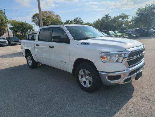 Bright White Clearcoat 2023 RAM 1500 Big Horn/Lone Star