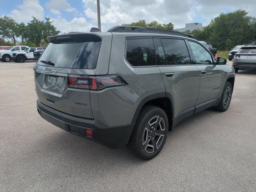 Sting-Gray Clearcoat 2026 Jeep Cherokee Limited