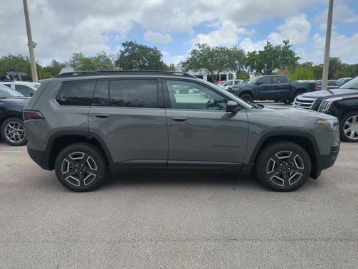 Sting-Gray Clearcoat 2026 Jeep Cherokee Limited