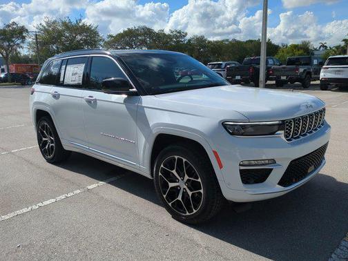 2025 Jeep Grand Cherokee Summit