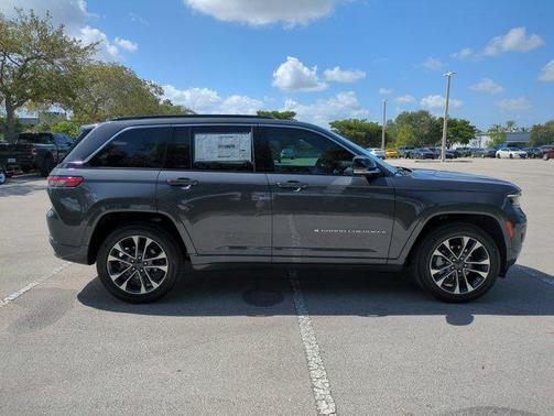 2025 Jeep Grand Cherokee Overland