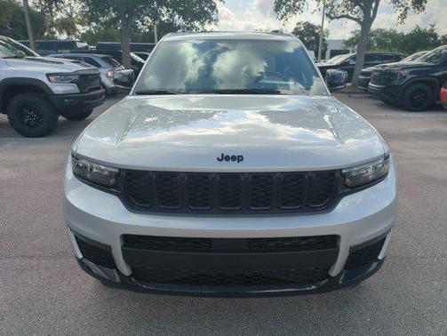 Silver Zynith 2025 Jeep Grand Cherokee L Limited