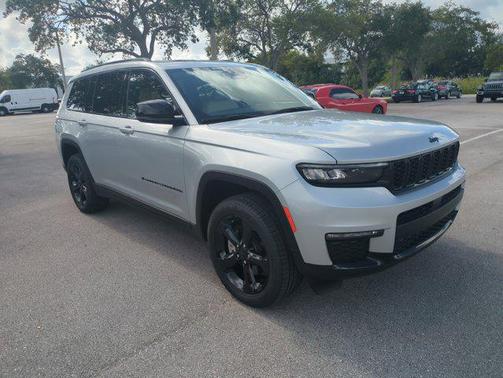 Silver Zynith 2025 Jeep Grand Cherokee L Limited