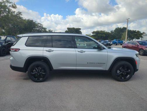 Silver Zynith 2025 Jeep Grand Cherokee L Limited