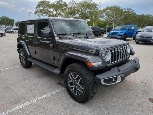 2025 Jeep Wrangler 4-Door Sahara 4x4