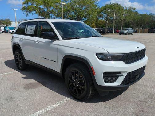 2025 Jeep Grand Cherokee Altitude