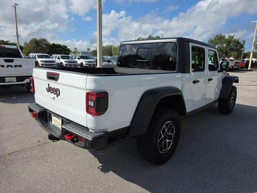 Bright White Clearcoat 2025 Jeep Gladiator Rubicon