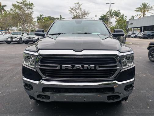 Diamond Black Crystal Pearlcoat 2021 RAM 1500 Big Horn/Lone Star