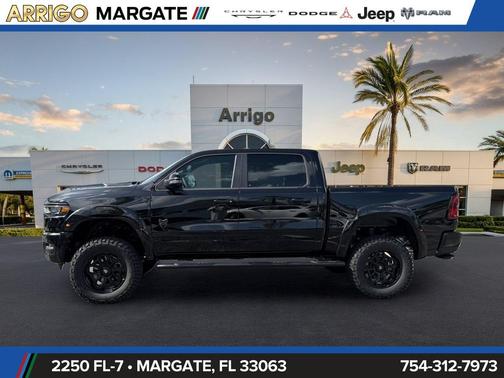 Diamond Black Crystal Pearlcoat 2026 RAM 1500 Big Horn/Lone Star