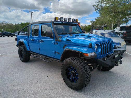 2023 Jeep Gladiator Sport