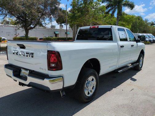 2025 RAM 2500 Tradesman Crew Cab 4x4 8' Box