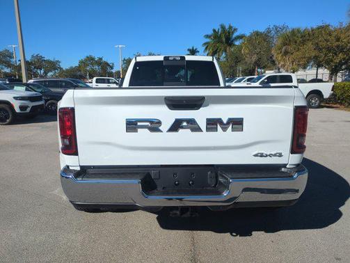 2026 RAM 3500 Tradesman Crew Cab 4x4 8' Box