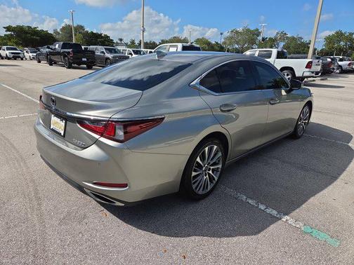 2019 Lexus ES 350 Base
