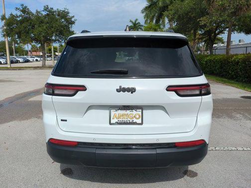 2023 Jeep Grand Cherokee L Altitude