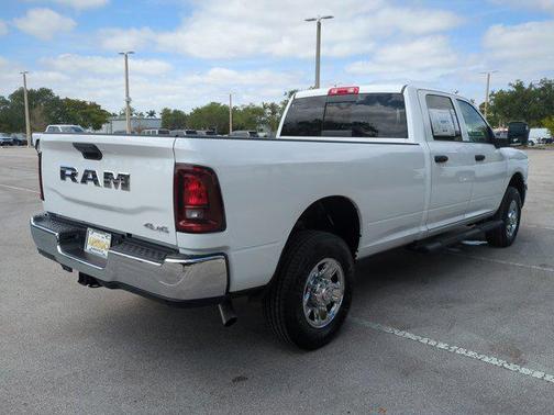 2025 RAM 2500 Tradesman Crew Cab 4x4 8' Box