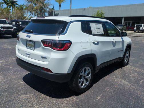 2025 Jeep Compass Latitude