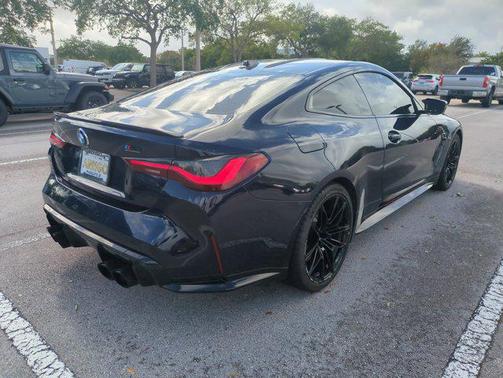 Tanzanite Blue II Metallic 2024 BMW M4 Competition