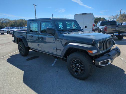 2026 Jeep Gladiator Sport