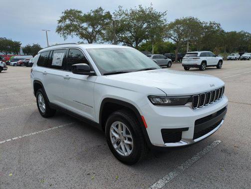2025 Jeep Grand Cherokee L Laredo