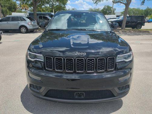 Diamond Black Crystal Pearlcoat 2019 Jeep Grand Cherokee High Altitude