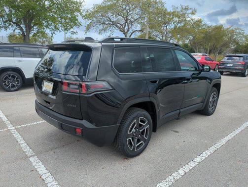 2026 Jeep Cherokee Laredo 4x4