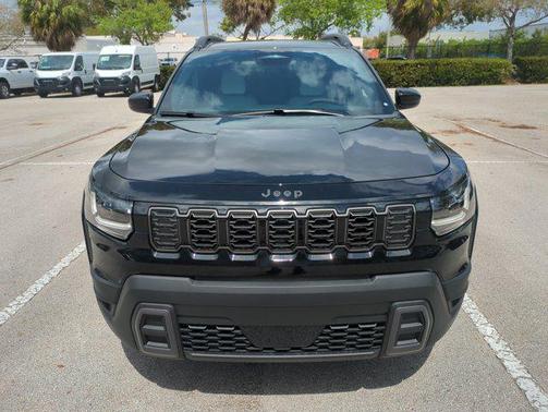 2026 Jeep Cherokee Laredo 4x4