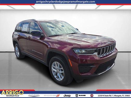 2025 Jeep Grand Cherokee Laredo
