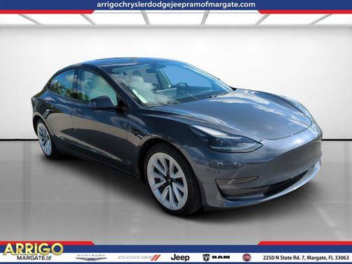 2021 Tesla Model 3 Standard Range Plus