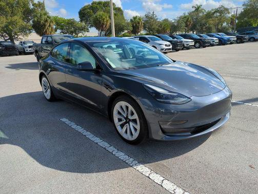 2021 Tesla Model 3 Standard Range Plus